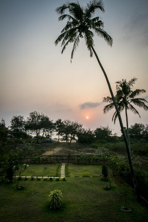 Casa Cubo By The Beach Bed and Breakfast Calangute Esterno foto