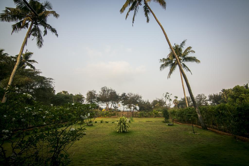 Casa Cubo By The Beach Bed and Breakfast Calangute Esterno foto